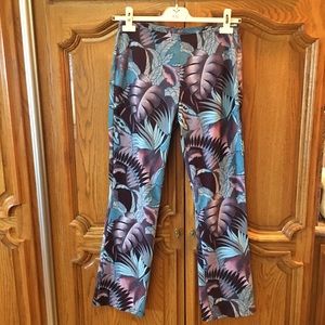 Cache tropical print pant size 2. Soft fabric